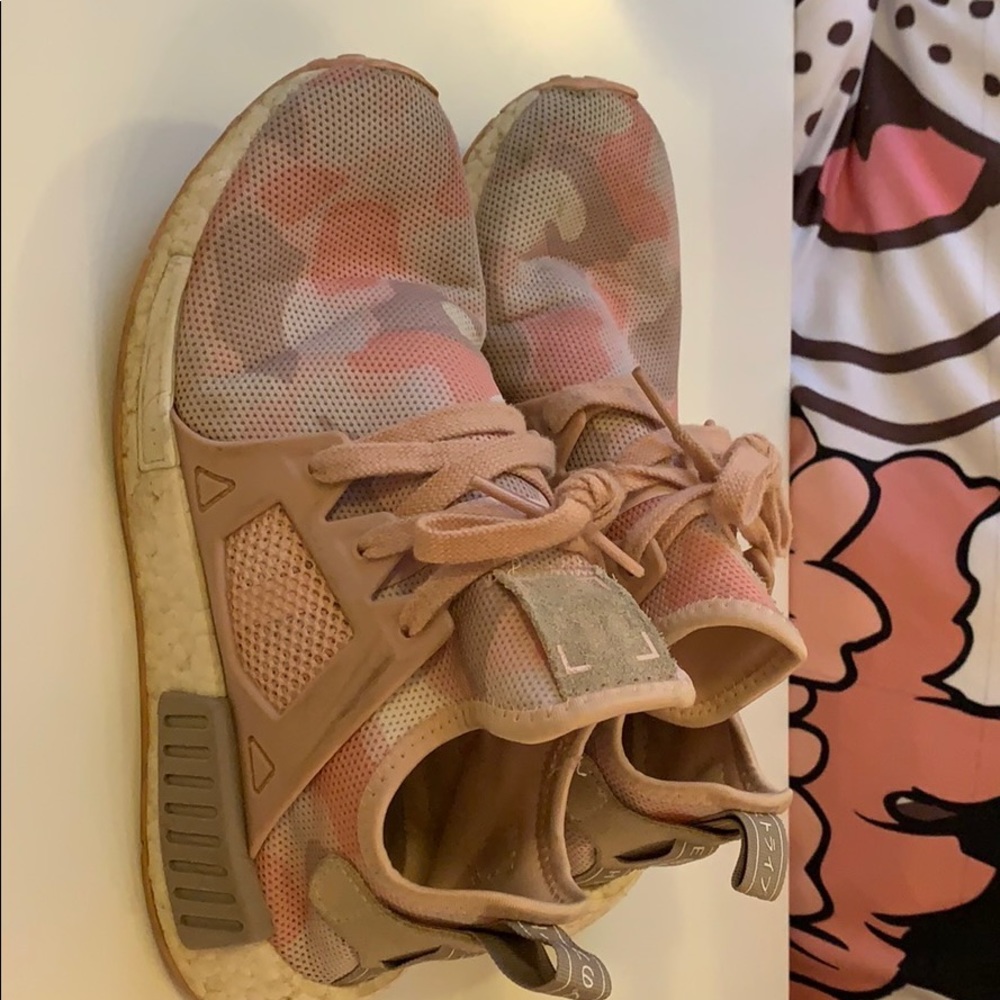 women’s nmds tennis shoes